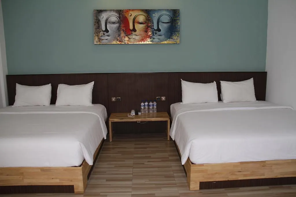 Duo Legian Hotel 3*,